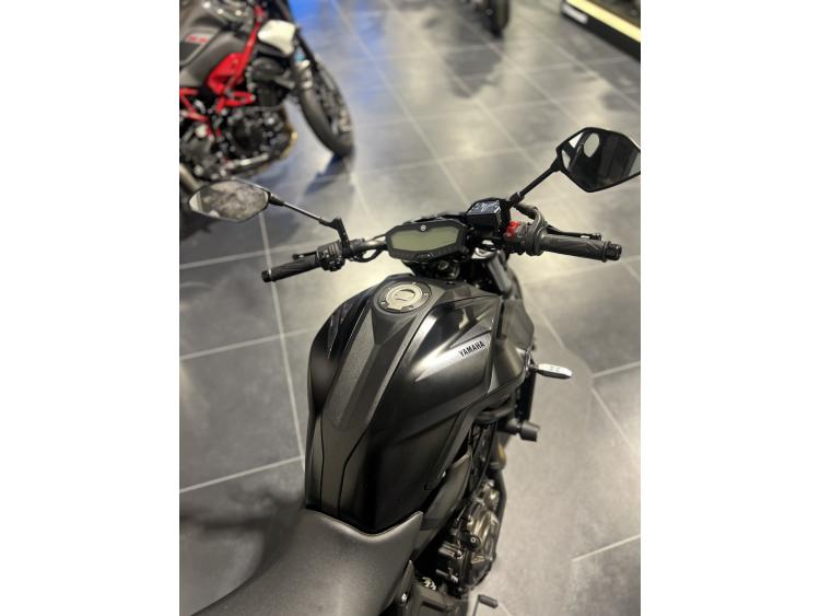 YAMAHA MT-07 (47.5CV)
